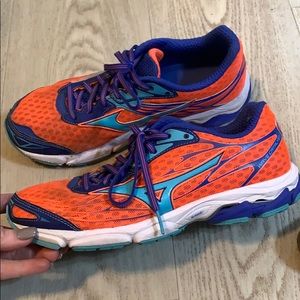 Mizuno running shoes